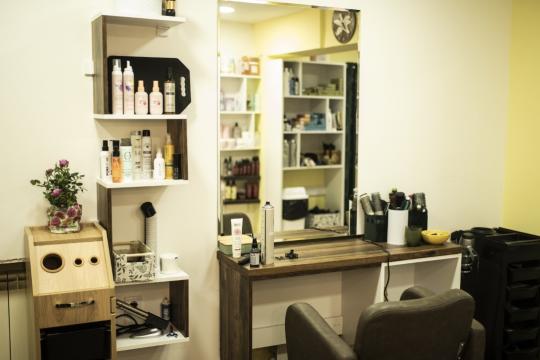 Frizersko kozmetički salon Studio lepote Krin Beograd